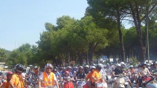 L’avventura tedesca del gruppo Vespa club