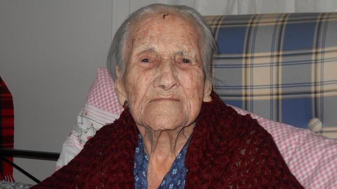 Auguri Caterina, nonnina di Procchio