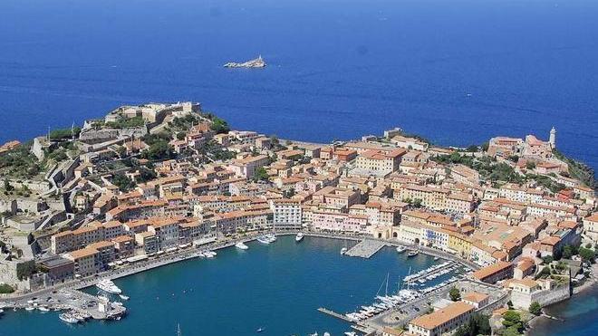 «Meglio in otto che da soli e il risparmio non esiste»