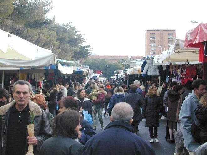Mercato, la rivolta degli spuntisti 