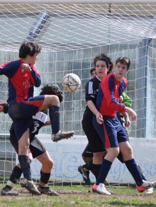 Calcio giovanile, offese razziste a un ragazzino: "Mi ha chiamato negro" 