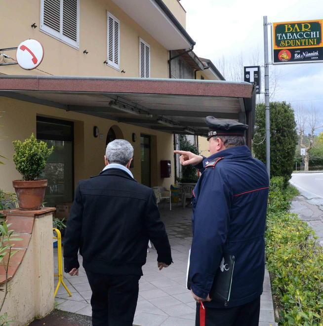 Picchiato e rapinato in casa «Mi urlavano “ti ammazziamo”» 