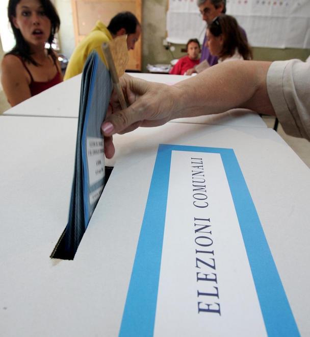 Piovono candidati nel Pd in pista Carioli e Della Pina 