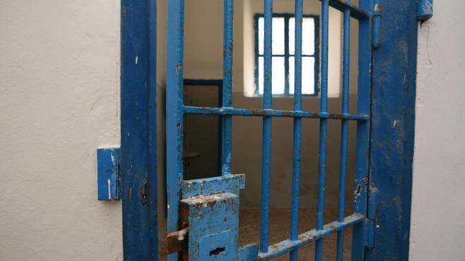 Ispettore aggredito in carcere da un detenuto