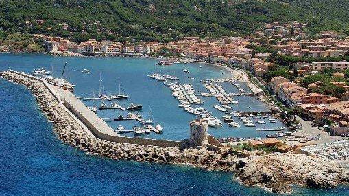 Marciana Marina, svolta sul porto La Sales si prende la gestione