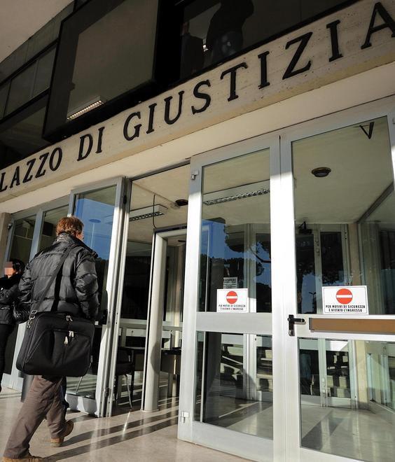 Furti di pigne Spunta il mandante della raccolta 