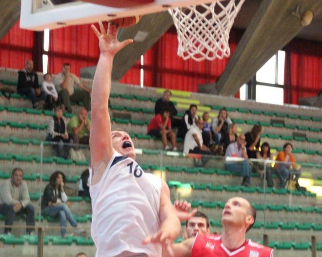 Don Bosco avanti Playoff più vicini 