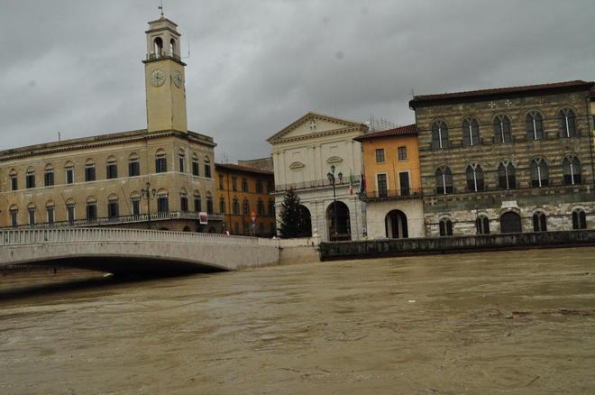 Arno a 3,5 metri, in calo anche il Fosso del Mulino 