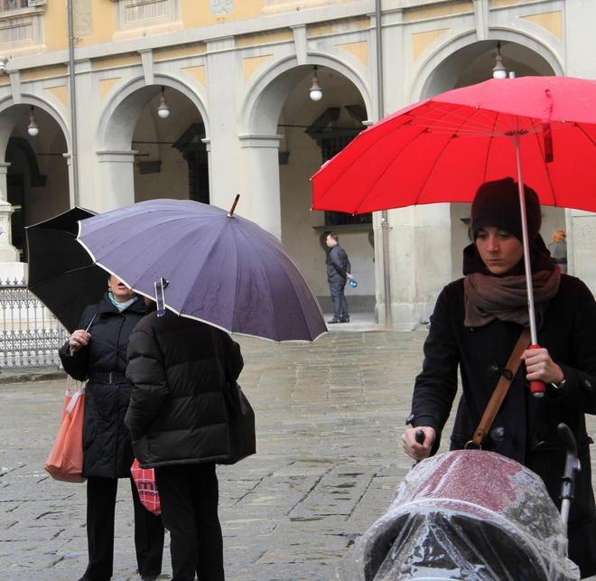 Un’intera invernata trascorsa a ripararsi dalla pioggia 