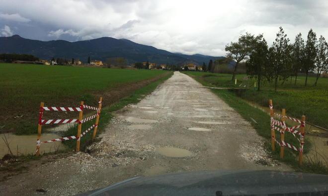Via Ciro Menotti come un lago