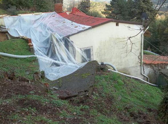 E a Camaiore sgomberate altre cinque abitazioni