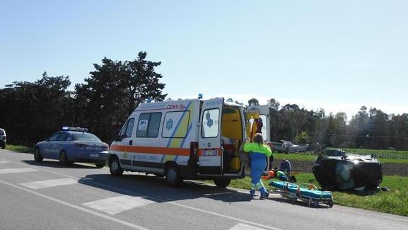 Grave nel fuori strada, soccorsa con l’elicottero