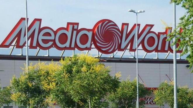 Studenti sorpresi a Mediaworld mentre rubano materiale informatico