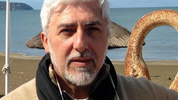 Pronto ad aprire il locale di Pino Daniele