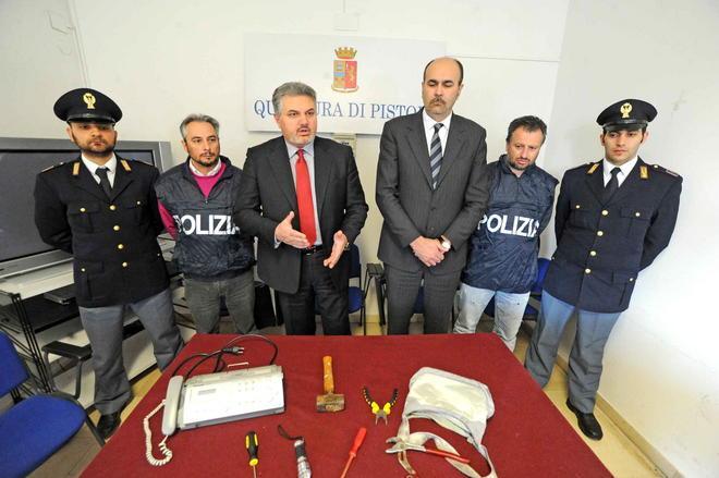 Tentano furto in una villetta: arrestati zio e nipote 