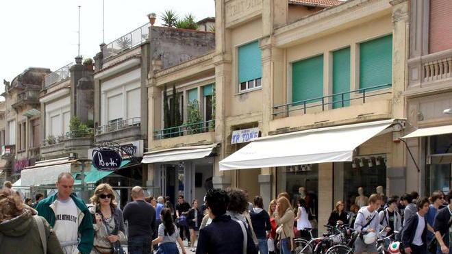 Pasqua, prenotazioni lente L’unica speranza? Il sole