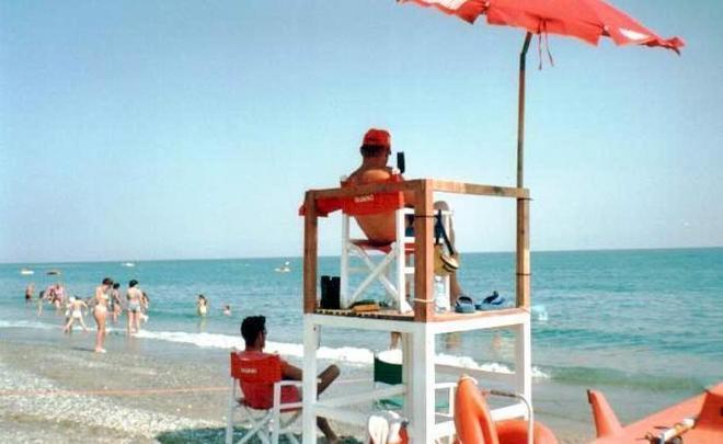 Nuoto: corsi per il brevetto di salvamento