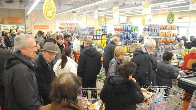 Aperti i due nuovi supermercati Conad