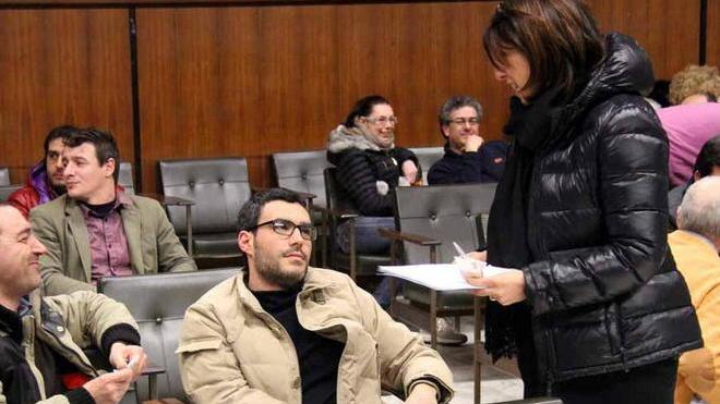 «Ma cari colleghi bisogna aprire di più i negozi»