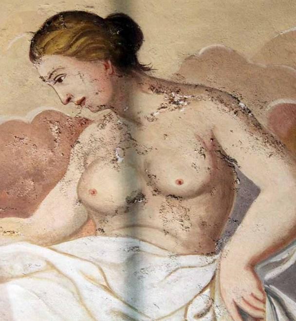Per l’affresco rovinato nessun intervento ma solo monitoraggio 
