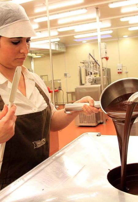 Slitti apre tre monomarca in Qatar 