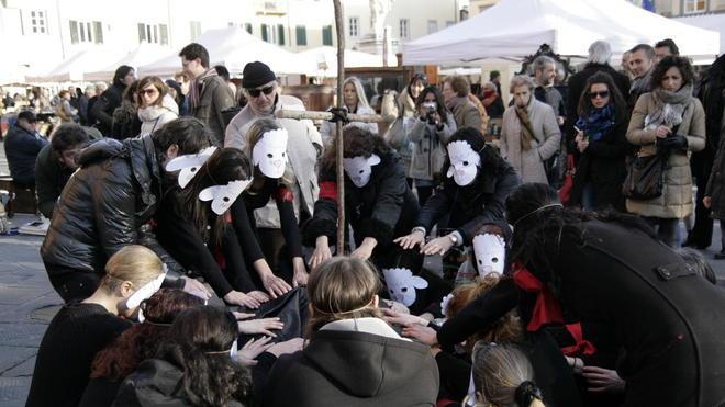 Flash mob per salvare gli agnelli dalla macellazione