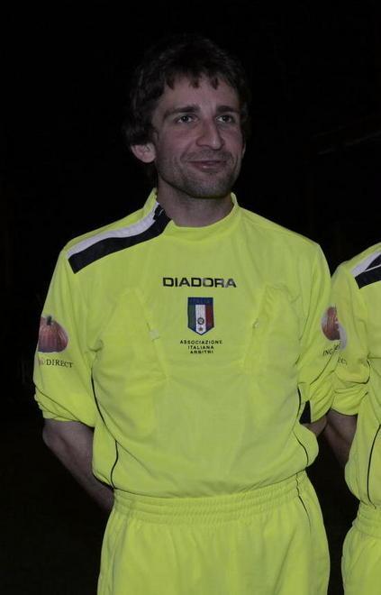 Giovani fischia in Seconda divisione 