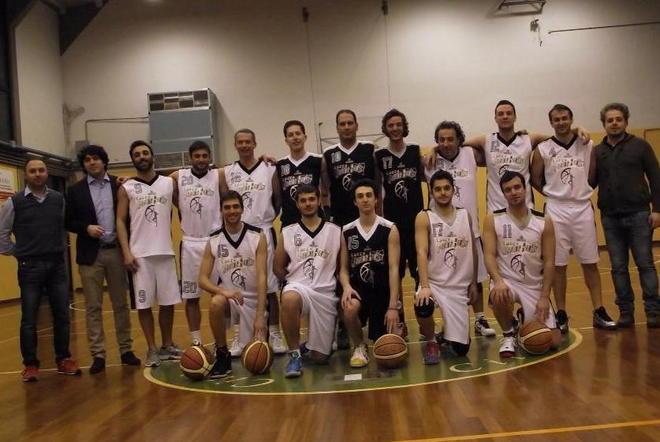 Junior fa festa due volte successo e ritorno di Nieri 