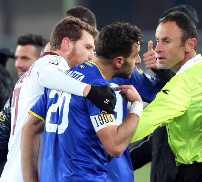 Alta tensione in tribuna Aggredito Luca Mazzoni 