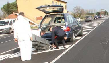 Ucciso sull'Aurelia da un'auto pirata, arrestato l'investitore 
