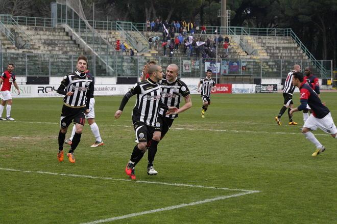 Prima divisione, il Viareggio non va oltre il pari (2-2) contro il Gubbio 
