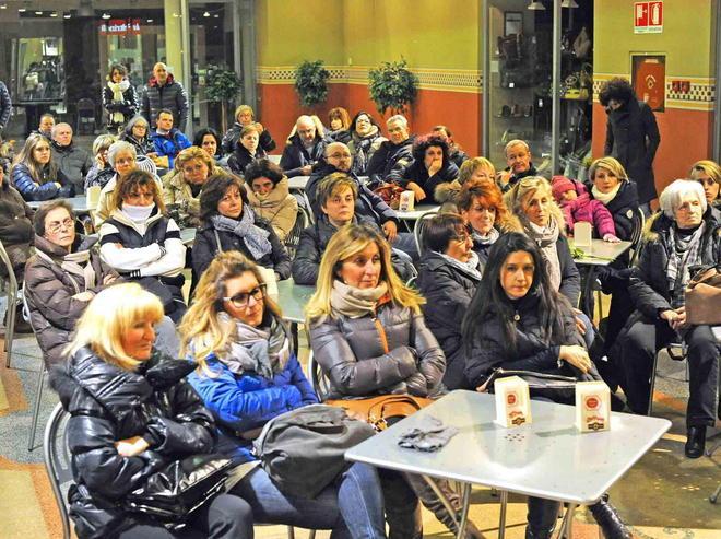 Intanto i “ribelli” preparano una fiaccolata 