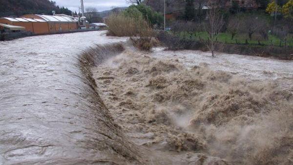 Notte tranquilla. Poggio a Caiano tira un sospiro di sollievo. Ombrone sceso a 4 metri a Ponte all'Asse
