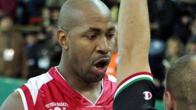 Hicks torna cecchino a Scafati Graves il migliore in Legadue