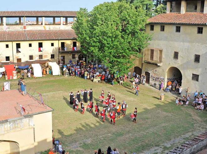 Maxi-fondazioni per gestire spettacoli e Fortezza 