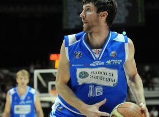 Sassari fa festa il big match è suo 