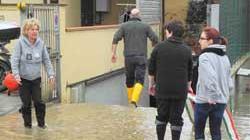 La Piana invasa dall’acqua, esplode la rabbia della gente