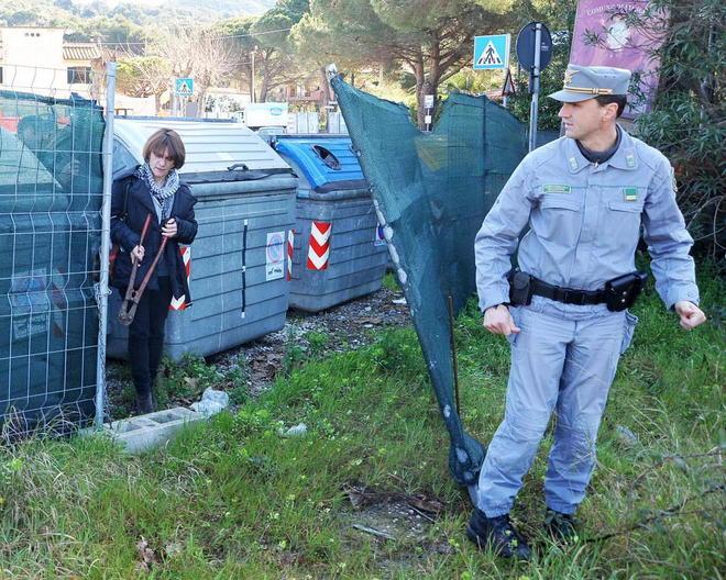 Ecomostro, le ruspe sono a Procchio Via alla demolizione 