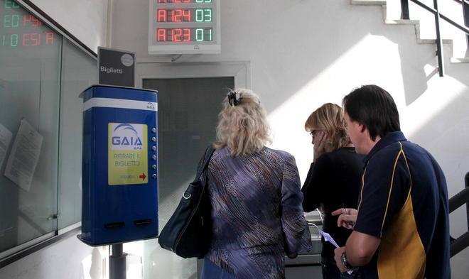 La società Gaia assume due impiegati
