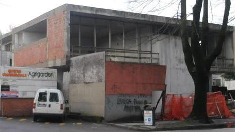 Una controversia legale blocca il centro “Spalti”