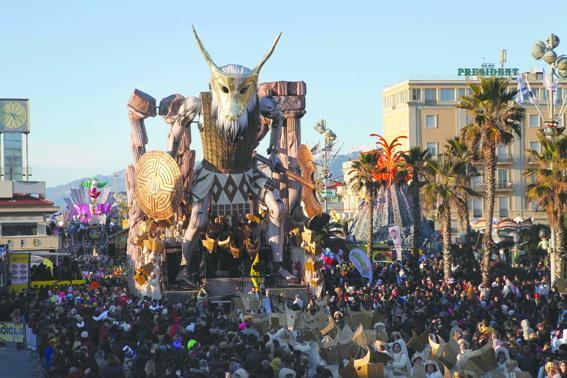 Carnevale, il saldo ai carristi slitta (almeno) a giugno 