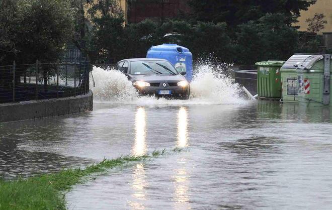 «Lavori mal eseguiti a Sperone e noi abbiamo l’acqua in casa»
