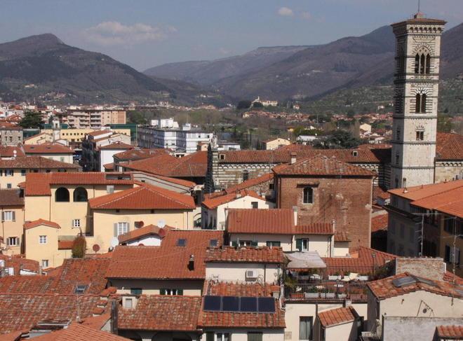 Case a Borgonuovo-San Paolo tanti alberghi in centro storico