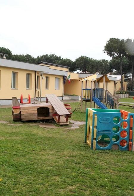 Niente festa del papà alla scuola materna E scatta la protesta 