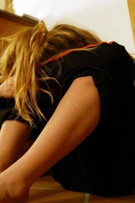 Aumento dei suicidi, colpa della crisi e degli inquinanti
