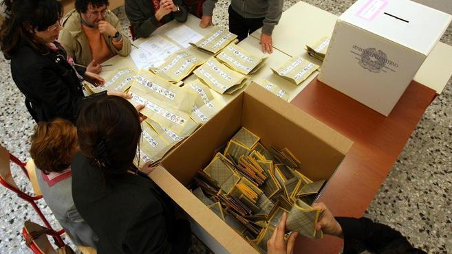 Fazzi: «Quali tempi per il regolamento sugli scrutatori?»