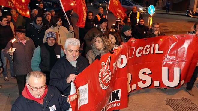 Per i lavoratori della Shelbox 150 euro nell’uovo