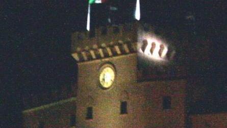 Sabato si spengono le luci del castello