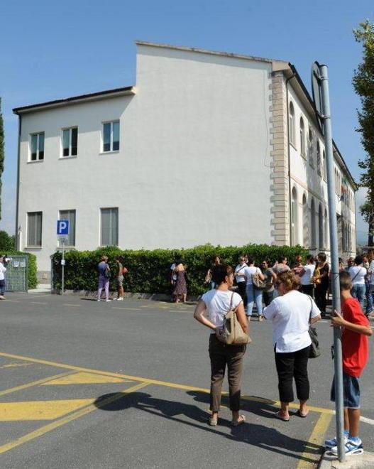 «I miei figli in scuole diverse tra Palazzi e Guardistallo» 