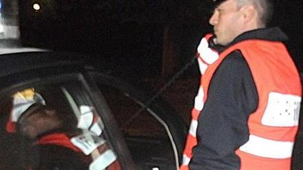 Guidavano ubriachi, 2 patenti ritirate